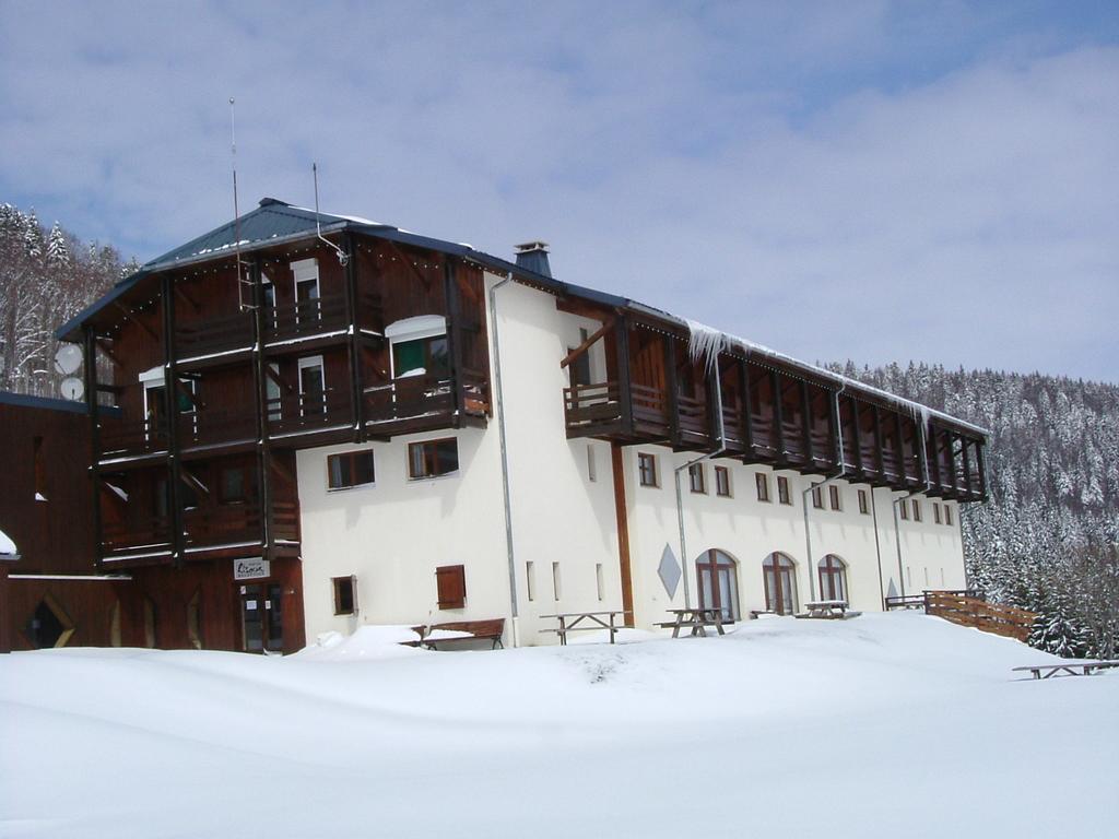Hotel Club Le Risoux Bois-dʼAmont المظهر الخارجي الصورة